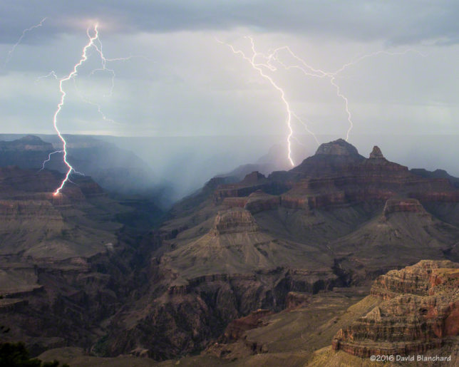 Lightning straddles Bright Angel Creek , Grand Canyon.