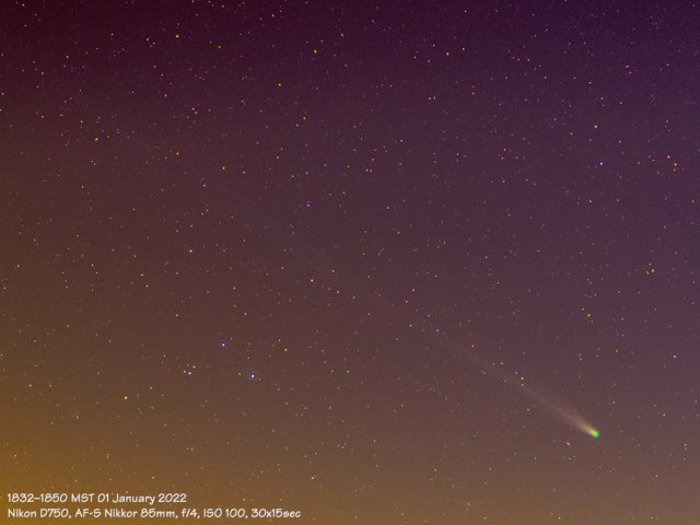 Comet C/2021 A1 (Leonard) at 1832–1850 MST 01 January 2022.